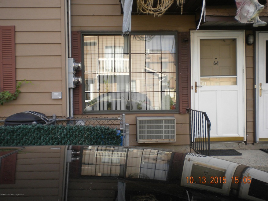 64 Daffodil Ln unit 109, Staten Island, NY 10314 - photo 1