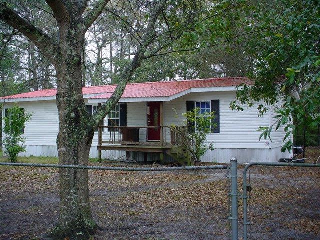 1169 Franklin St SE, Darien, GA 31305 - photo 1