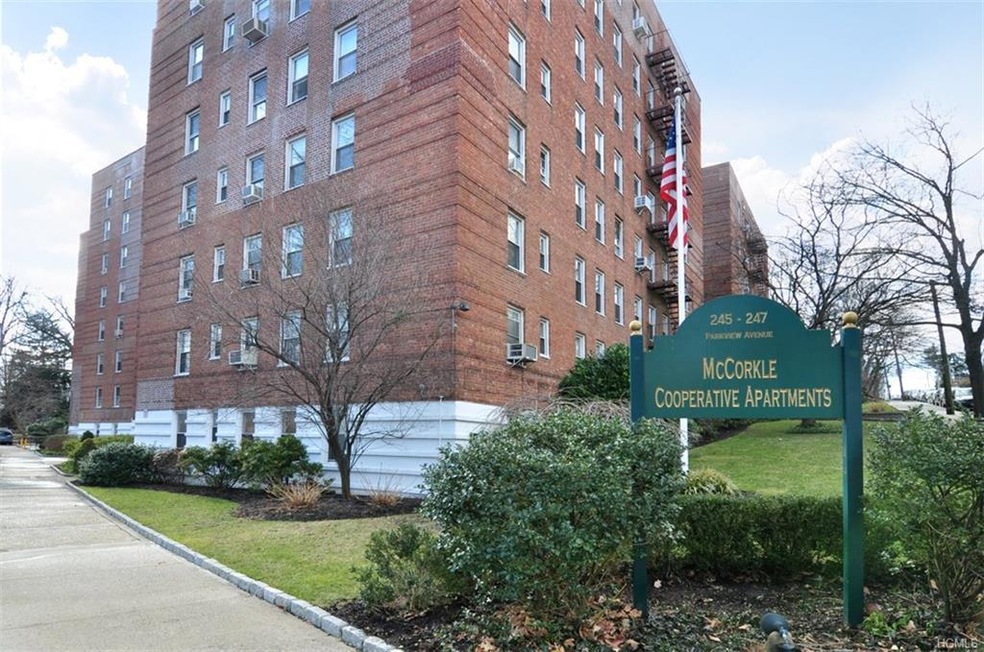 McCorkle Cooperative Apartments unit 2M, Bronxville, NY 10708 - photo 1