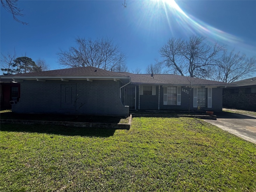 1471 Cool Spring Dr, Houston, TX 77088 - photo 1