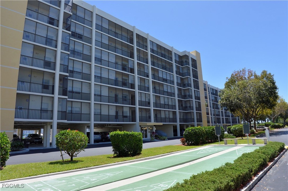 View of apartment building / complex
