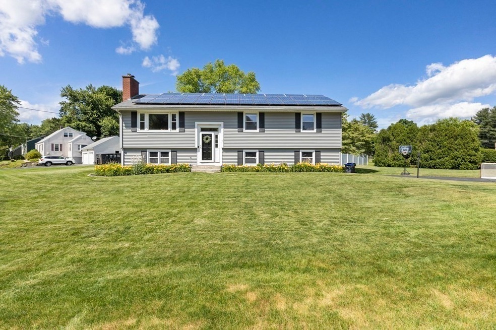 4 Longfellow Rd, Northborough, MA 01532 - photo 1