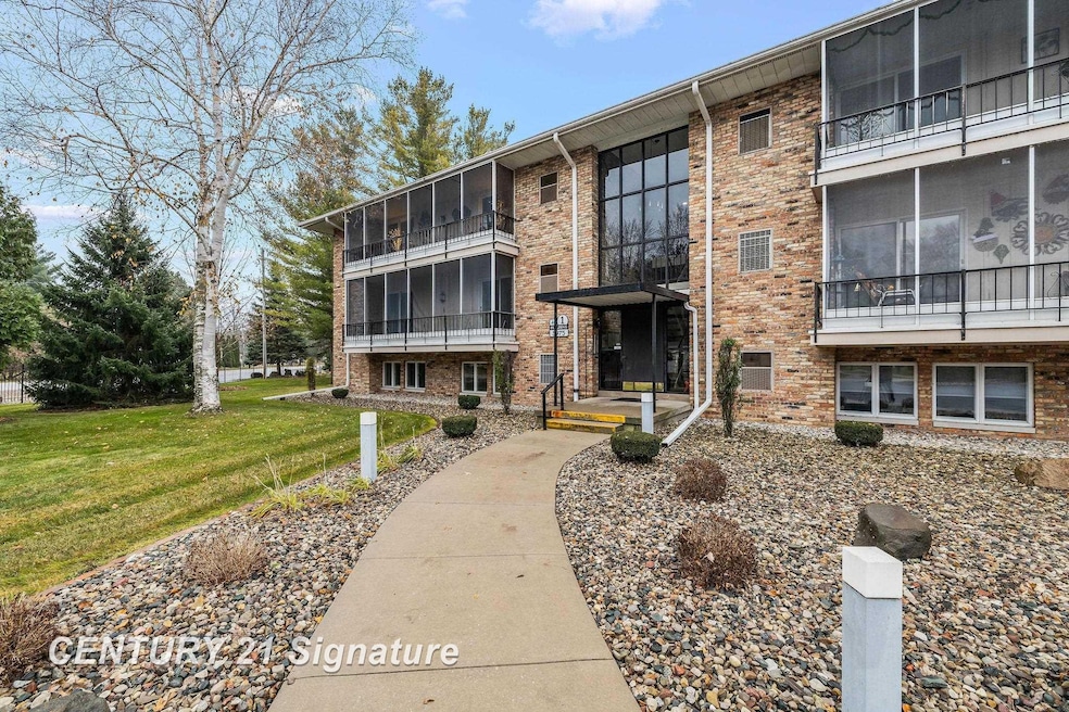 5975 W Michigan Ave, Saginaw, MI 48638 - photo 1