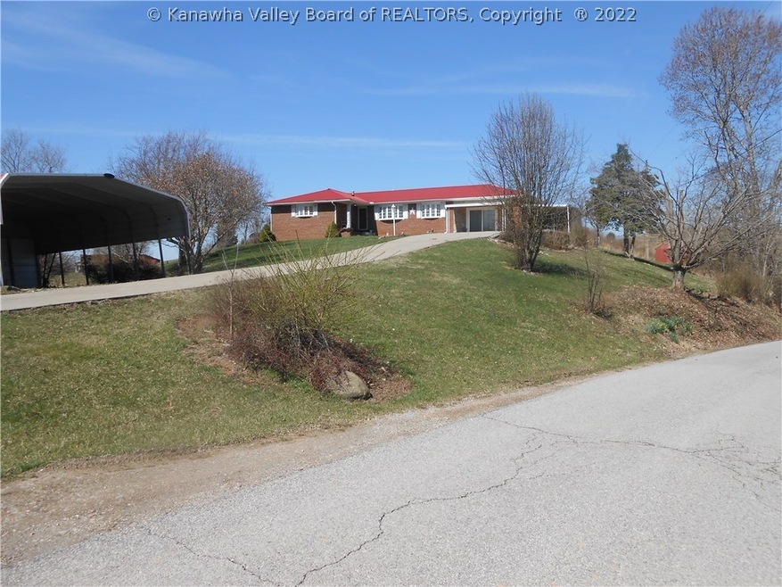 Front of house with driveway