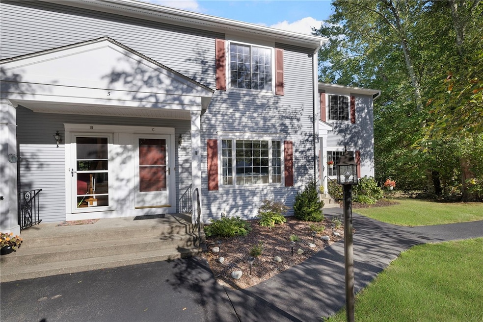 5 Eagle Run unit C, East Greenwich, RI 02818 - photo 1