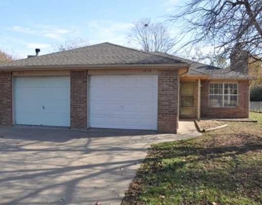 1917 -1919 18th St, Rogers, AR 72758 - photo 1