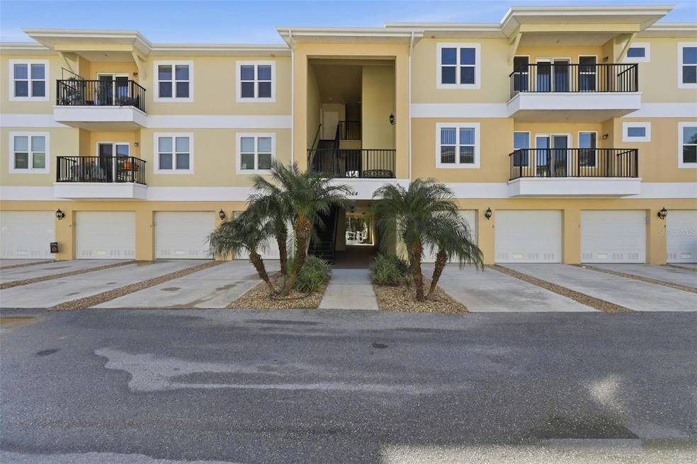 5064 Royal Palms Way unit 301, New Port Richey, FL 34652 - photo 1