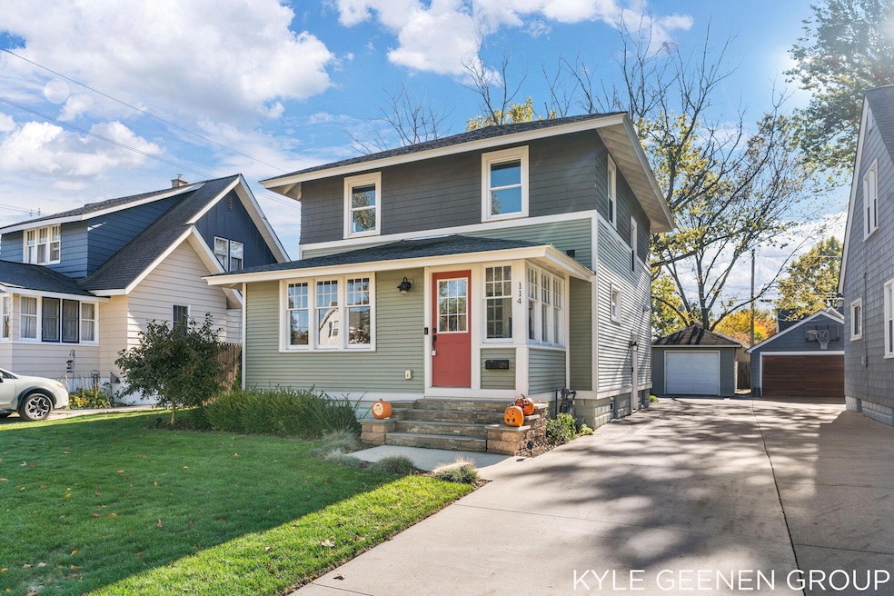 114 W 20th St, Holland, MI 49423 - photo 1