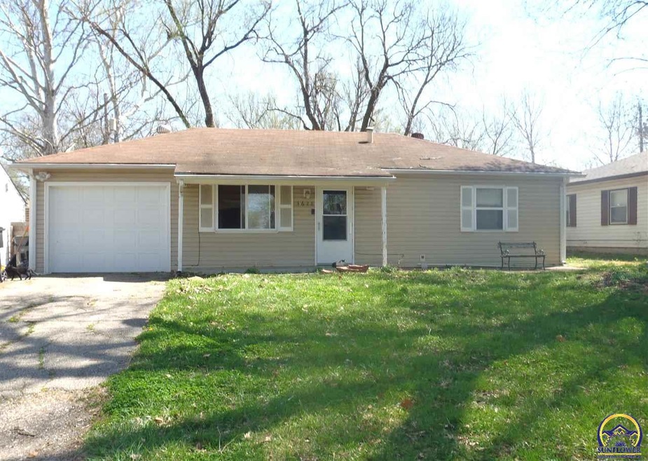 3628 SW Clare Ave, Topeka, KS 66611 - photo 1