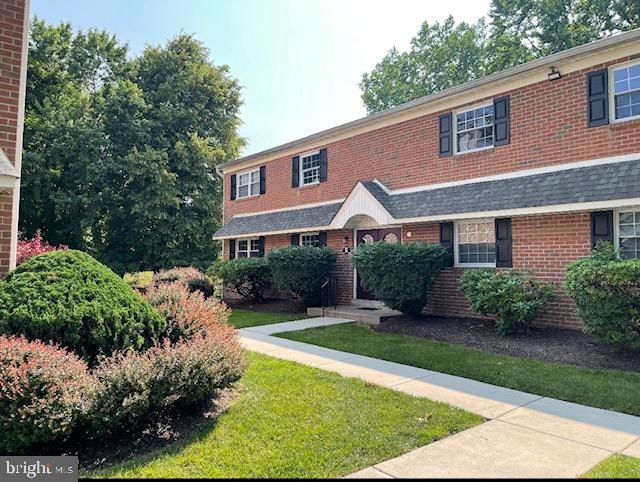 106 E Hampton Crossing unit E, Southampton, PA 18966 - photo 1