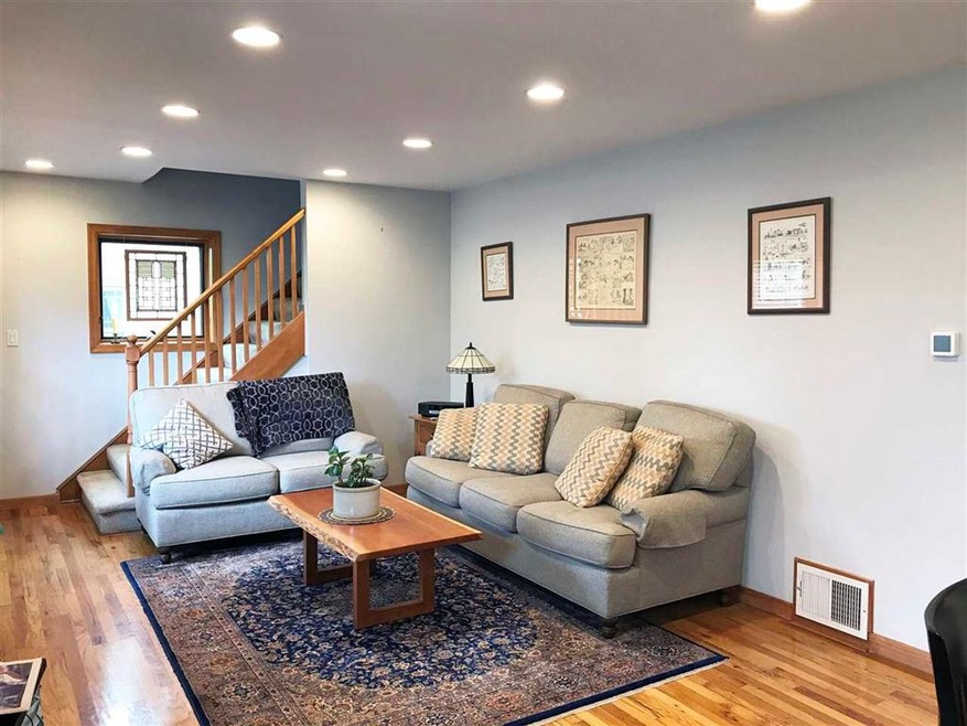 473 N Howard Ave, Elmhurst, IL 60126 - photo 1