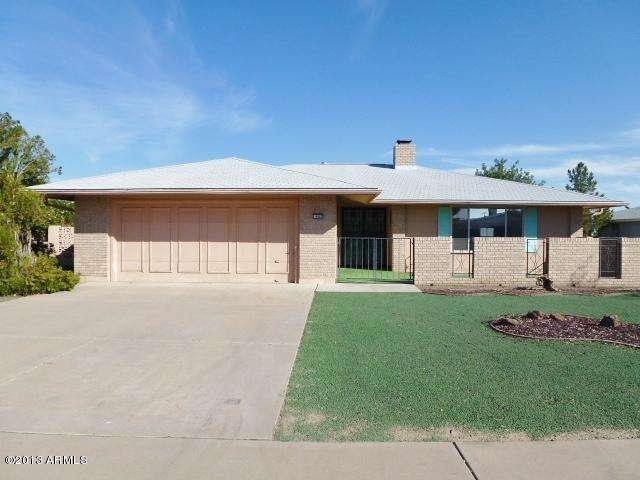 9065 N Balboa Dr, Sun City, AZ 85351 - photo 1