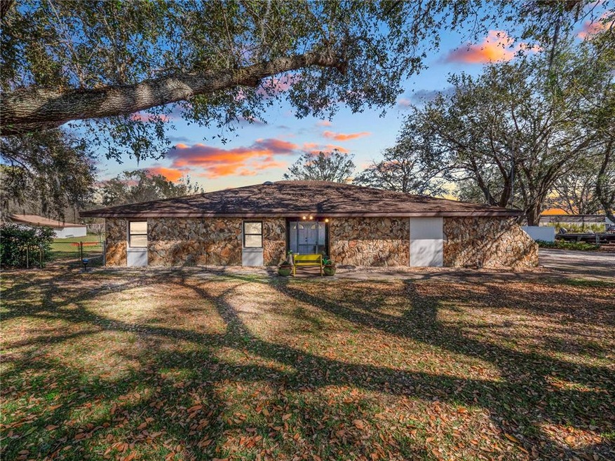 2803 State Road 557, Lake Alfred, FL 33850 - photo 1