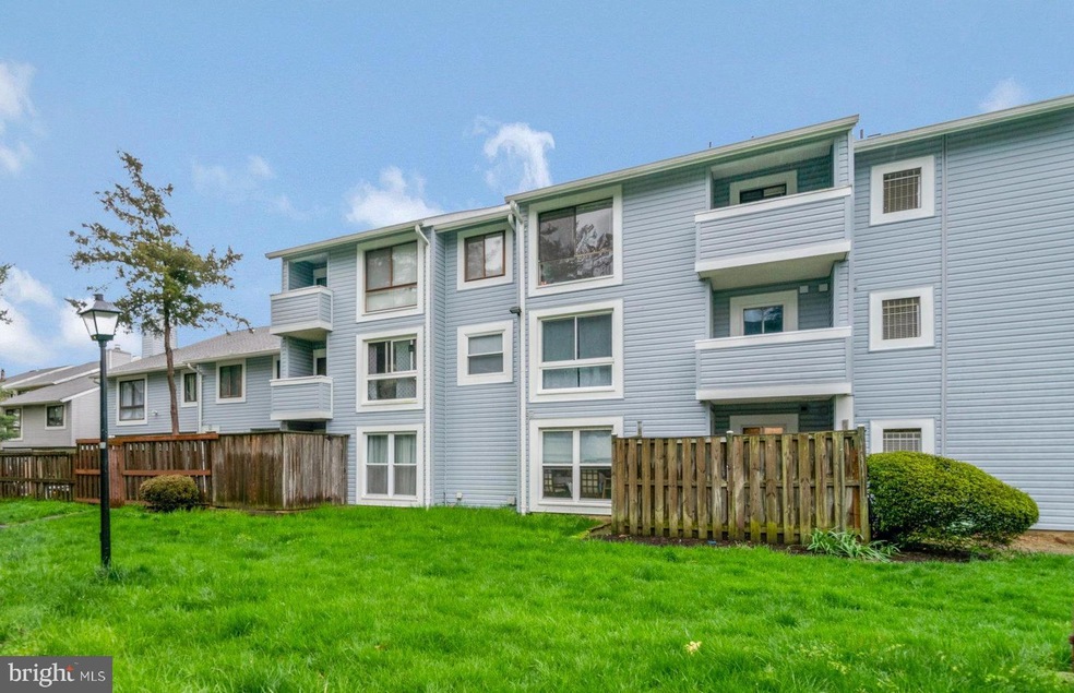 8601D Sacramento Dr unit 8601, Alexandria, VA 22309 - photo 1