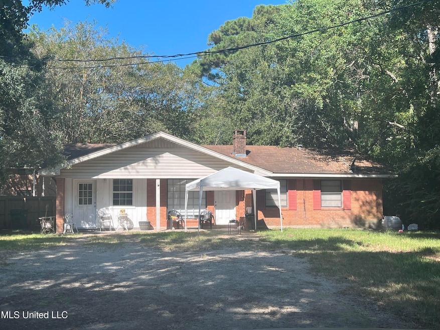 8629 Mississippi 613, Moss Point, MS 39562 - photo 1