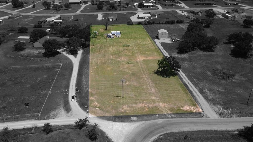 118 Private Road 4650, Boyd, TX 76023 - photo 1