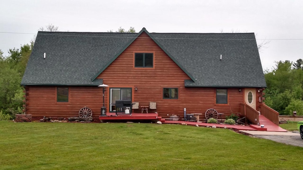 W27641 Whistlers Pass Rd, Dodge, WI 54661 - photo 1