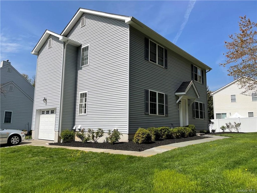 1192 Frost Ln, Peekskill, NY 10566 - photo 1