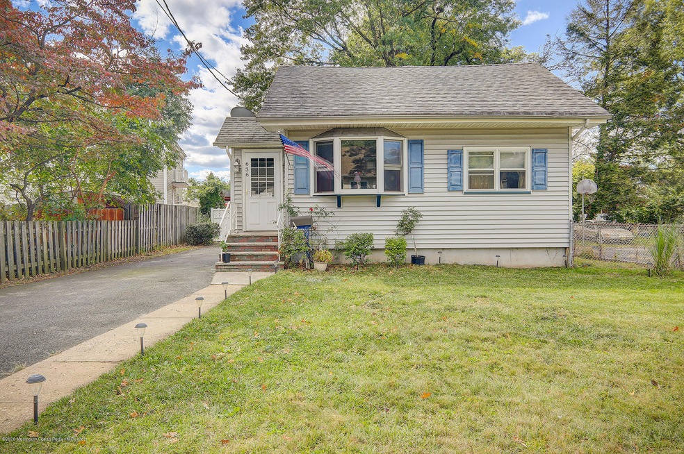 636 Linden Ave, Rahway, NJ 07065 - photo 1