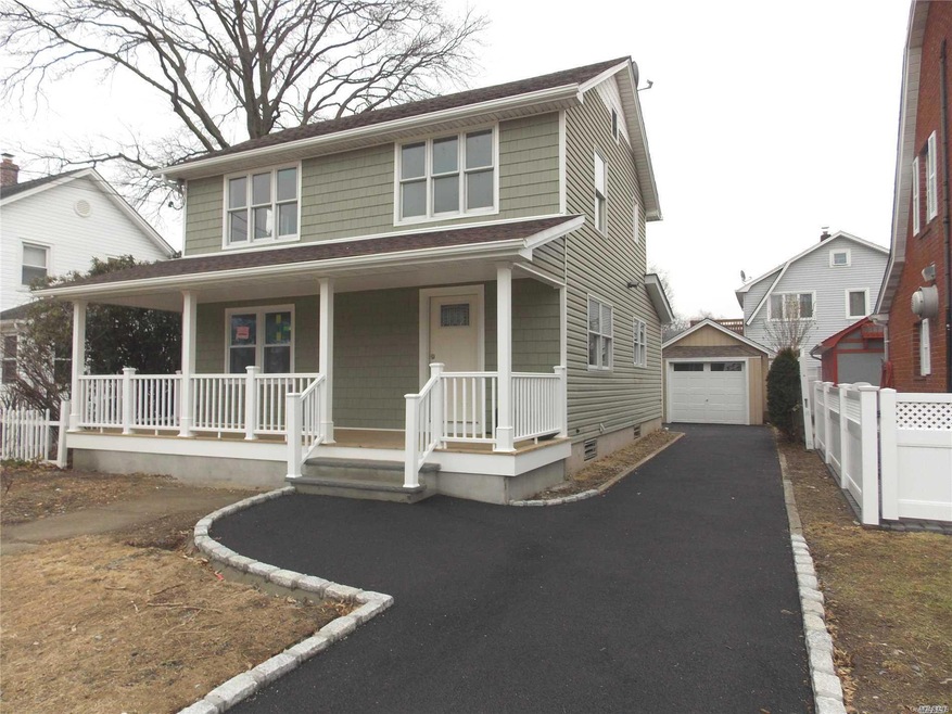 305 1st St, Mineola, NY 11501 - photo 1