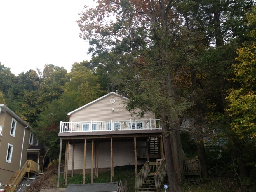 59 Lakeside Dr, Harveys Lake, PA 18618 - photo 1