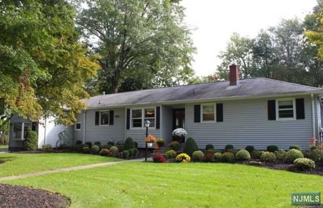 10 Todd Ln, Old Tappan, NJ 07675 - photo 1