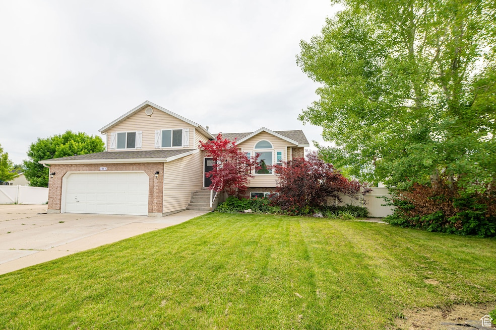 3951 Baltimore Cir, Syracuse, UT 84075 - photo 1