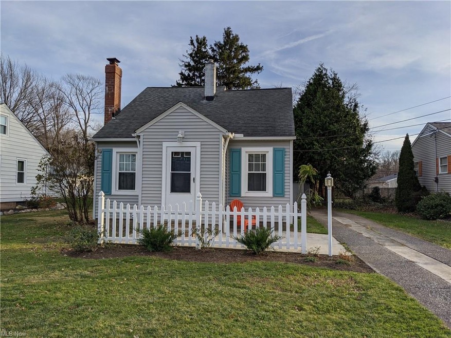 5146 Edgewater Dr, Sheffield Lake, OH 44054 - photo 1