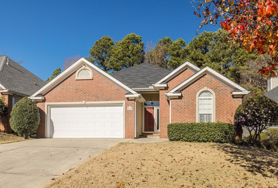 594BradfordLn-01