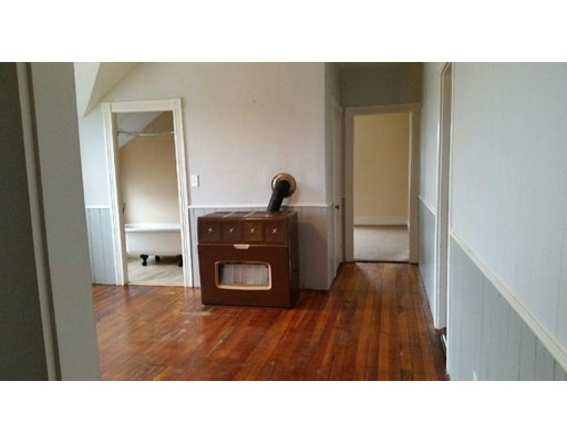 447 Warren St unit 3, Fall River, MA 02721 - photo 1