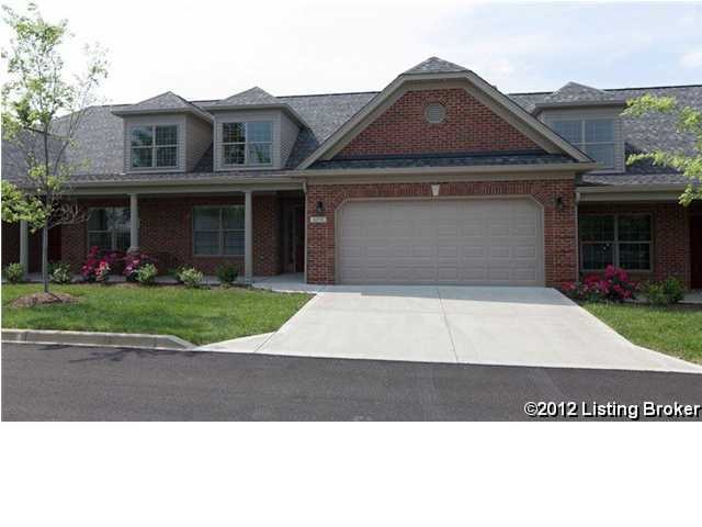 3213 Brittany Pointe Ln, Louisville, KY 40220 - photo 1