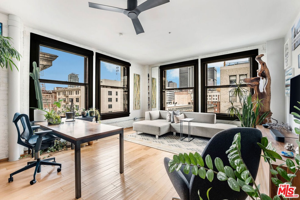 Corner Unit - Living Area
