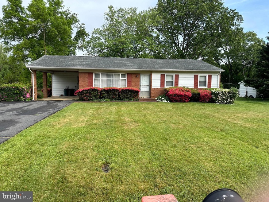 560 Evans Ave, Warrenton, VA 20186 - photo 1