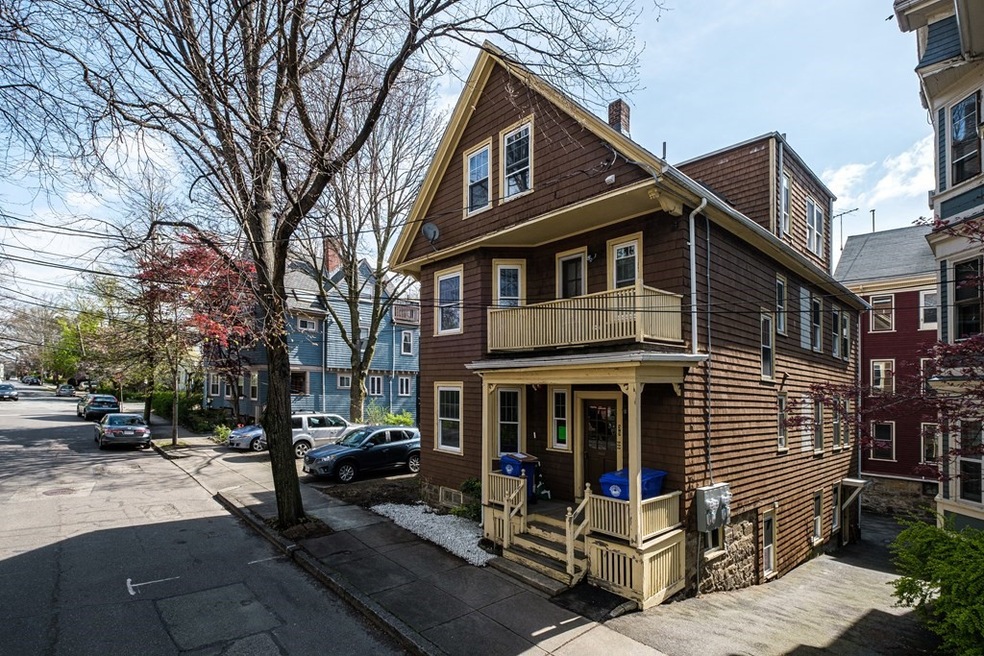 39 Perry St unit 3, Brookline, MA 02445 - photo 1