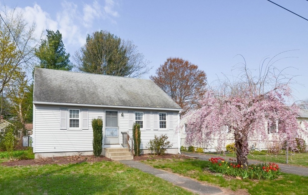 15 Mountainview St, Wilbraham, MA 01095 - photo 1