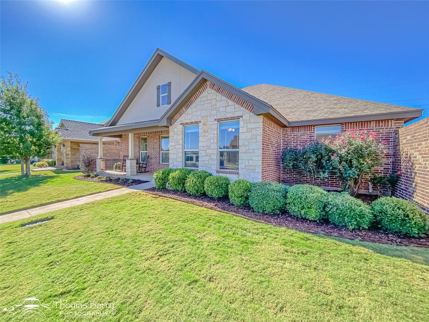 Under Contract $395,000 • Co-Listing Agent