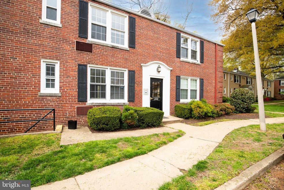 222 N Thomas St unit 2221, Arlington, VA 22203 - photo 1