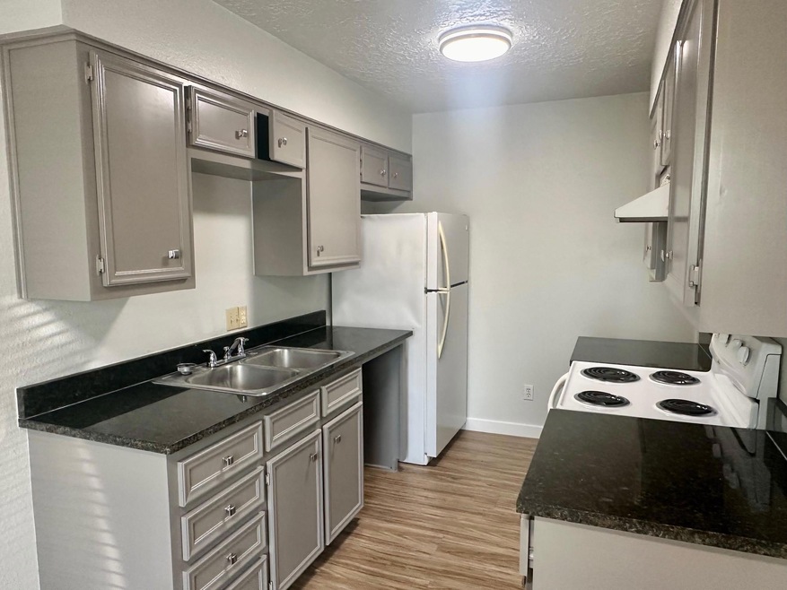 1103 Hillyer St unit B, San Marcos, TX 78666 - photo 1