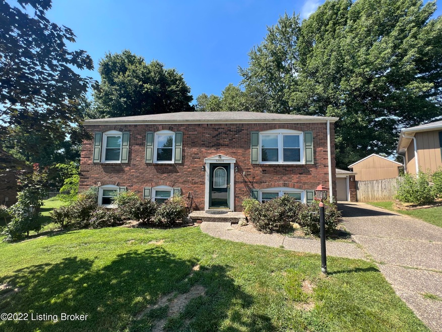 6804 Bainbridge Ct, Louisville, KY 40228 - photo 1