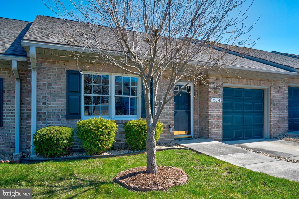 204 Sunbrook Ln unit 150, Hagerstown, MD 21742 - photo 1