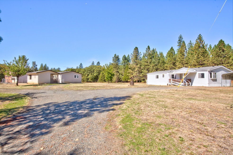 6080 Hugo Rd, Grants Pass, OR 97526 - photo 1