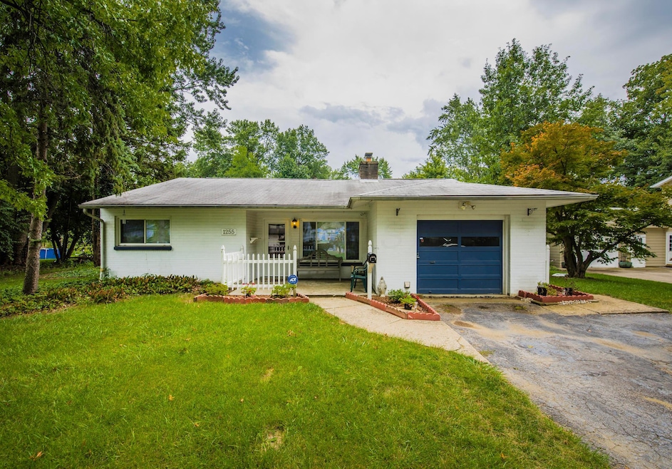 1255_Elmore_Ave_01 (1)