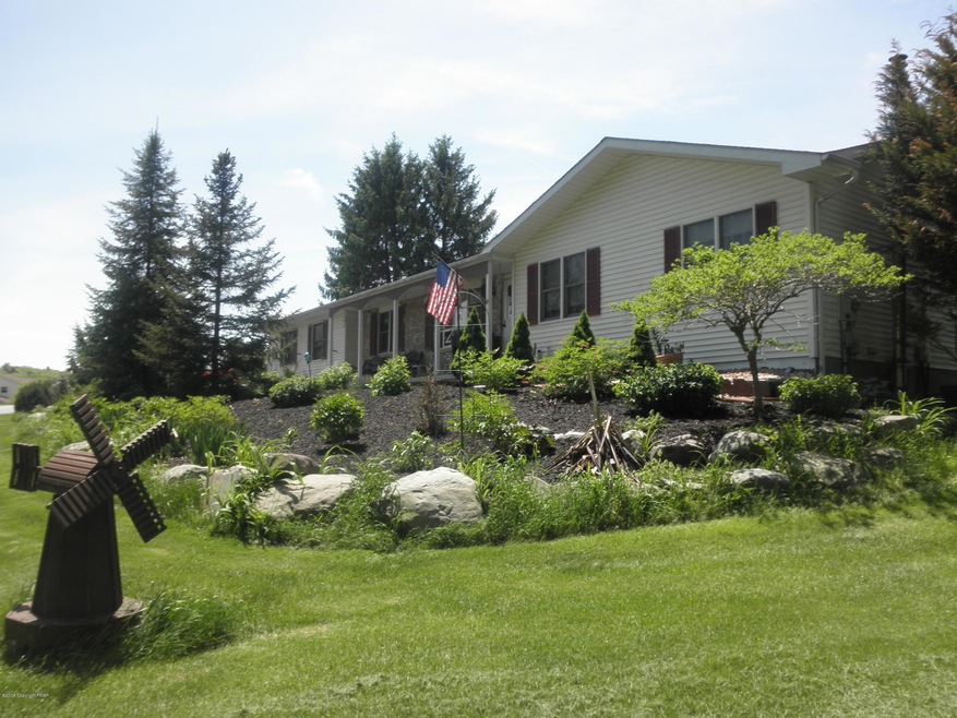 1117 Clear View Dr, Saylorsburg, PA 18353 - photo 1