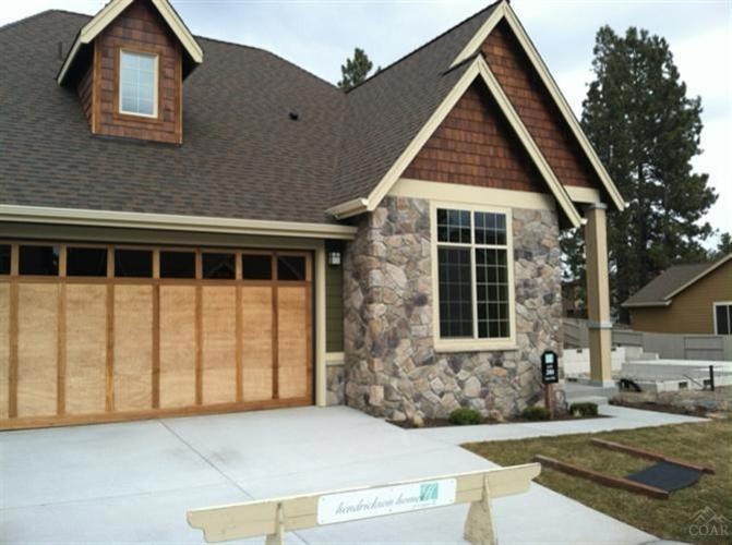 60830 Falcon Pointe Ln, Bend, OR 97702 - photo 1