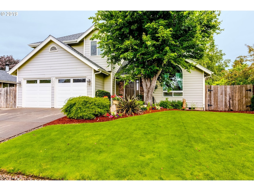 1037 S 44th St, Springfield, OR 97478 - photo 1