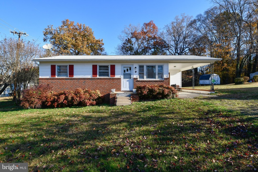 9 Woodstock Ln, Stafford, VA 22554 - photo 1