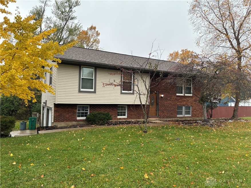 37 W Lytle 5 Points Rd, Springboro, OH 45066 - photo 1