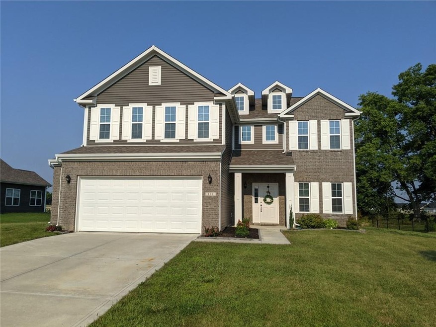 129 Halldale Dr, Whiteland, IN 46184 - photo 1