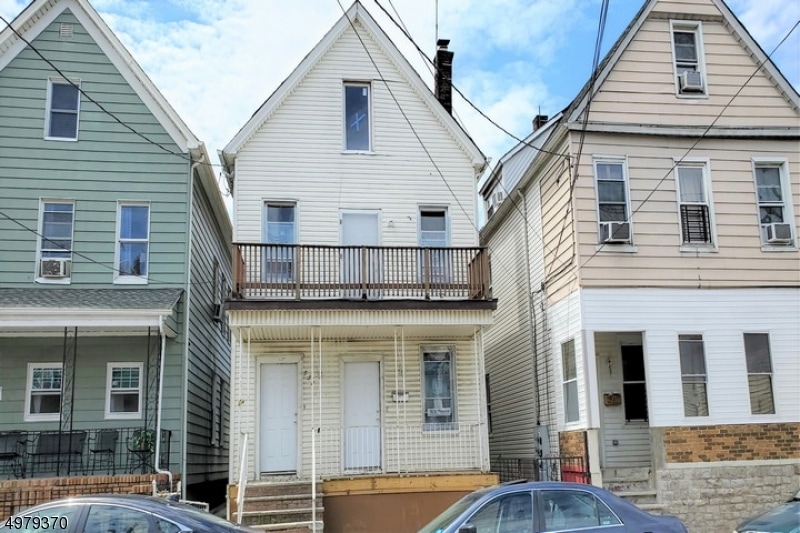 532 Livingston St unit 2, Elizabethport, NJ 07206 - photo 1