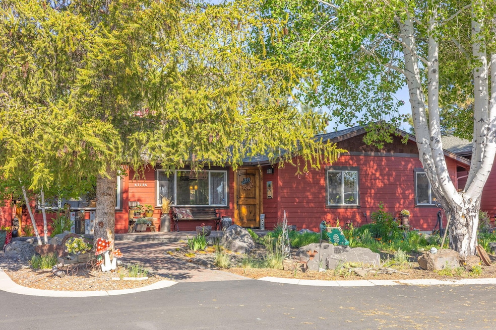 61185 Magnolia Lane